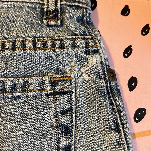 VINTAGE Eddie Bauer Cut off High Rise Jean Shorts Size 2 - Picture 5 of 5